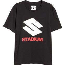 Camiseta negra con letras de la coleccion de H&M con Justin Bieber