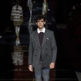Traje gris masculino de Roberto Verino otoño/invierno 2017/2018 en la Madrid Fashion Week