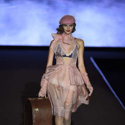 Look de organza rosa de Andrés Sardá primavera/verano 2018 en la Madrid Fashion Week