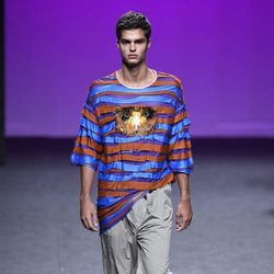 Camiseta estampada de Custo Barcelona primavera/verano 2018 en la Madrid Fashion Week
