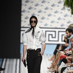 Pantalón recto de Jorge Vázquez primavera/verano 2018 en la Madrid Fashion Week