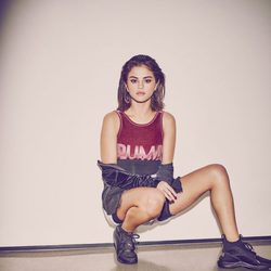 Foto promocional con la que Selena Gomez anuncia su colaboración con Puma 2017