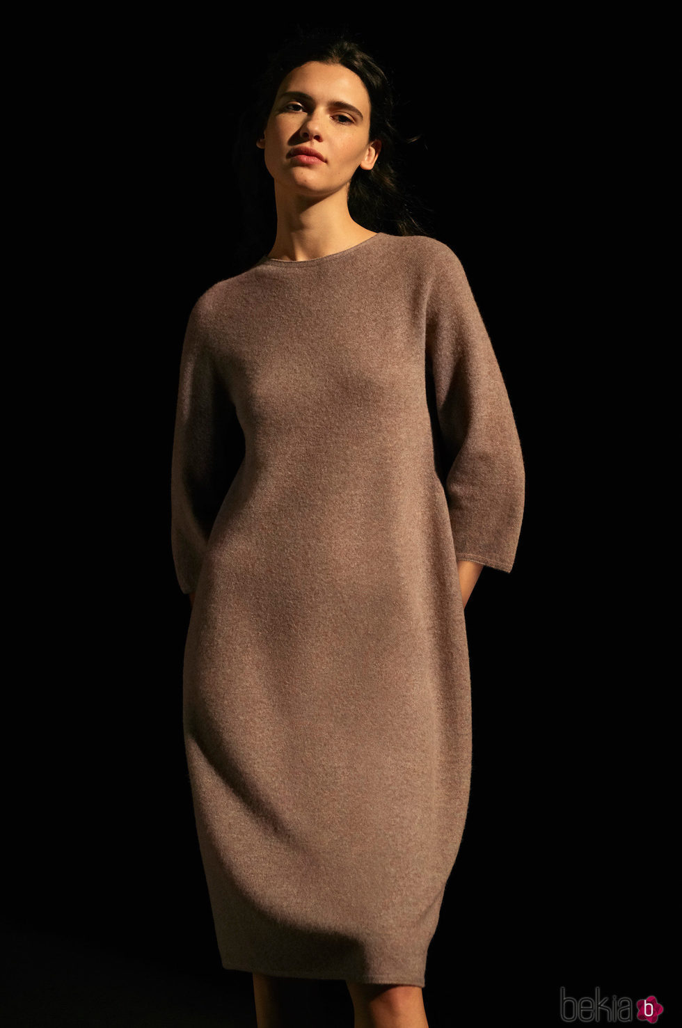 Vestido de punto sin costuras en la colección de Uniqlo de la tempoarada otoño/invierno 2017/2018