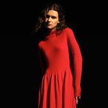 Vestido rojo de punto de la colección de Uniqlo sin costuras temporada otoño/invierno 2017/2018
