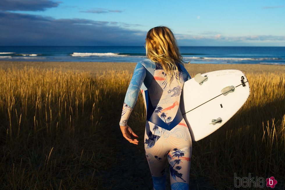 Campaña de la colección 'Pop Surf' de Roxy
