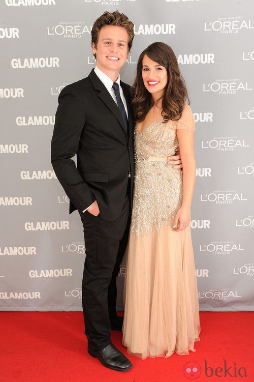 Looks de Jonathan Graff y Lea Michele en el premio Glamour a la Mujer del año
