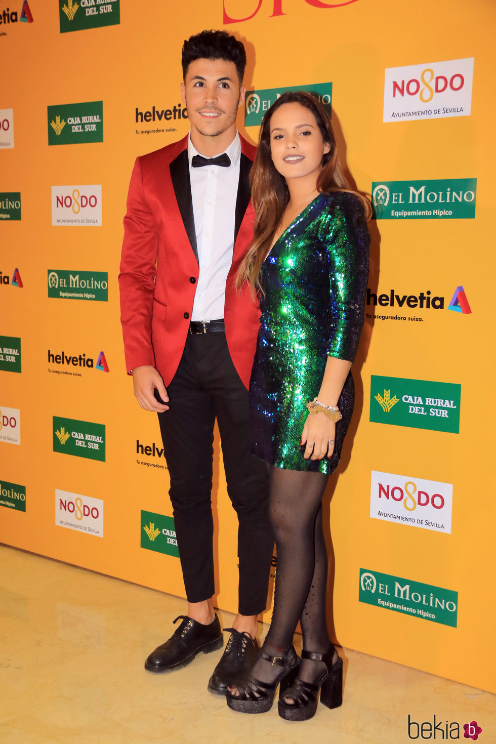 Gloria Camila con un vestido de paillettes junto a su pareja Kiko