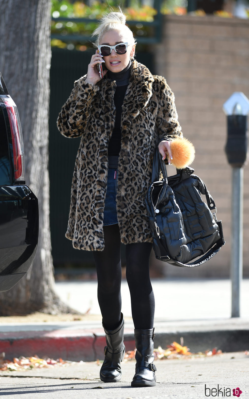 Gwen Stefani con un street style muy felino por Los Ángeles