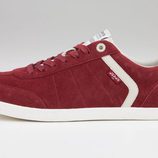 Sneakers de color rojo para hombre de  'The Levi's Holiday 2017 Collection'