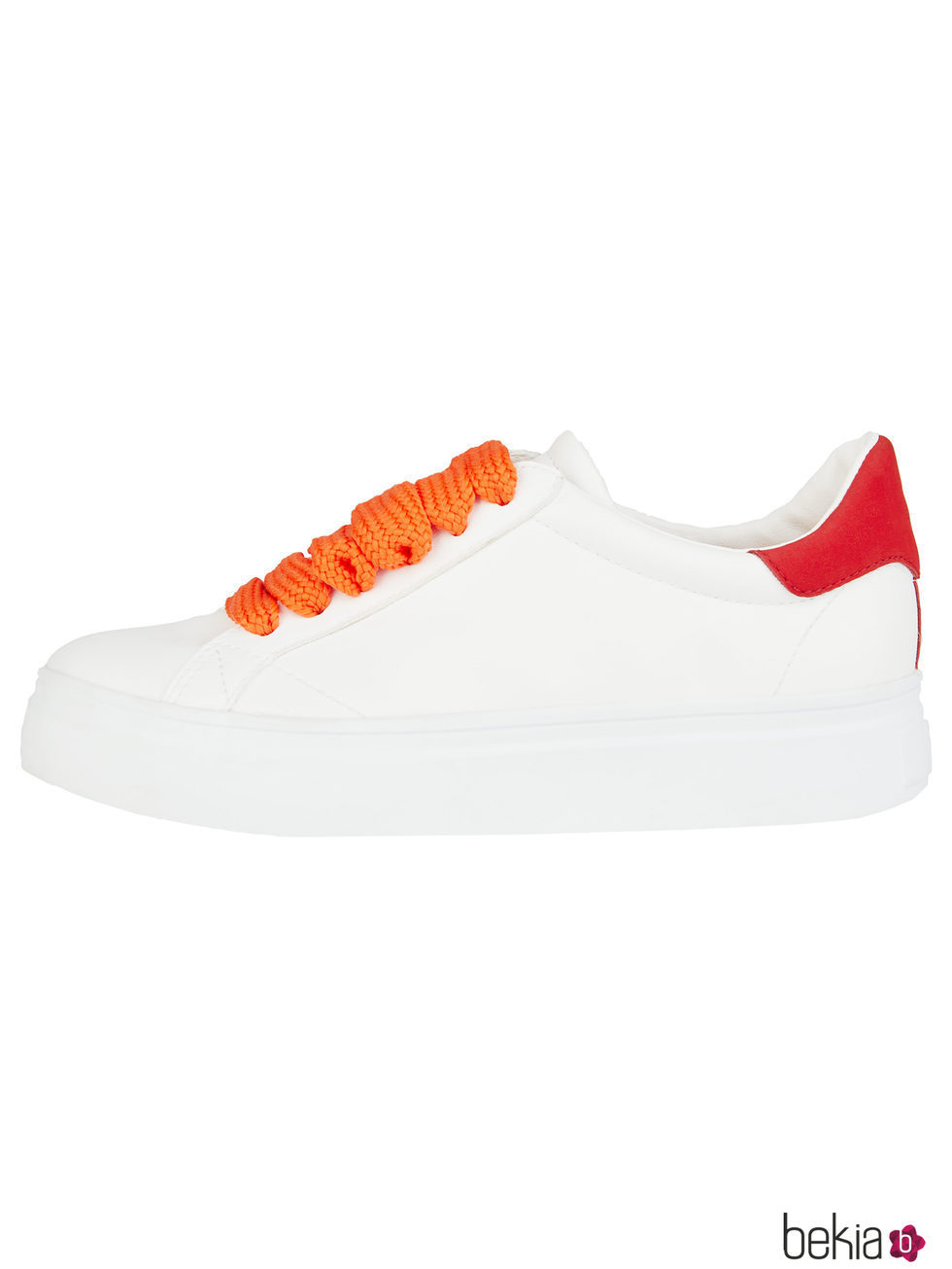 Sneakers blancos con cordones naranjas para mujer de la colección de Primavera-Verano 2018 de Esprit