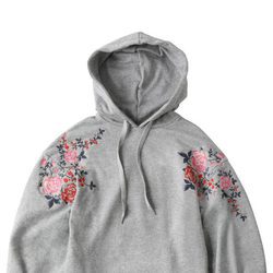 Sudadera gris con capucha para mujer de la colección de Primavera-Verano 2018 de Esprit