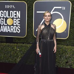 Diane Kruger vestida de Prada en los Globos de Oro 2018