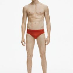Bañador slip rojo de la colección spring 2018 de Calvin Klein