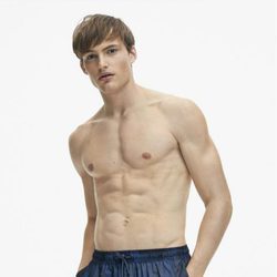 Bañador de hombre con estampado de la colección spring 2018 de Calvin Klein