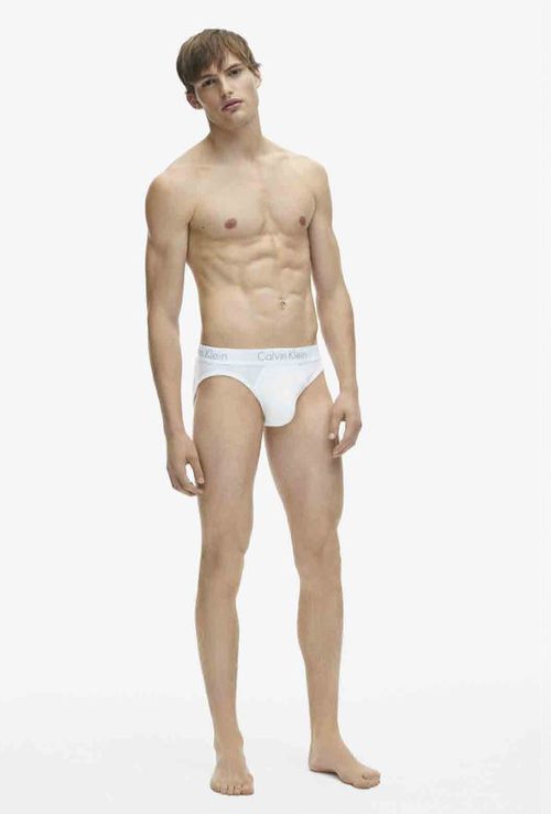 Slip masculino de la colección spring 2018 de Calvin Klein