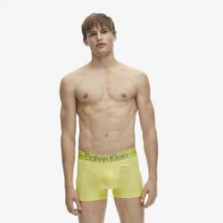 Boxer masculino en color amarillo de la colección spring 2018 de Calvin Klein