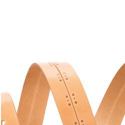 Cinturón anaranjado de la colección de accesorios para la temporada de primavera/verano 2018 de Salsa