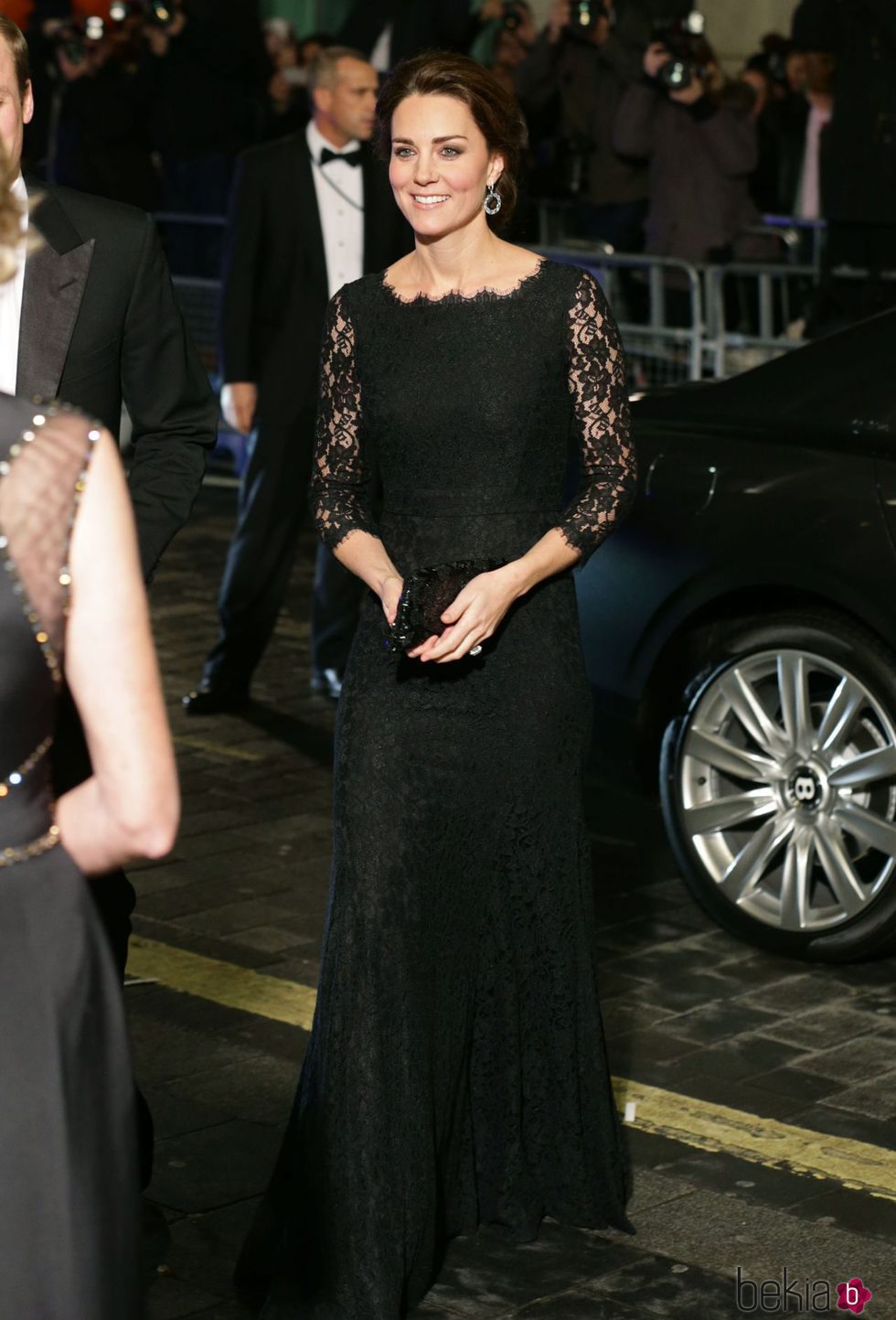 Kate Middleton con un total black en la Royal Variety Performance de Londres en 2014