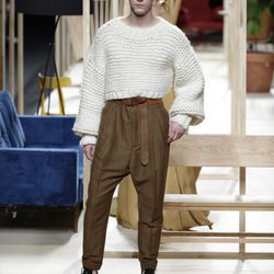 Jersey de lana de Juanjo Oliva otoño/invierno 2018/2019 en la Madrid Fashion Week
