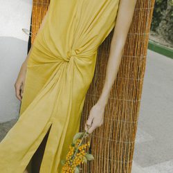 Vestido amarillo colección de Intropia de su temporada primavera/verano 2018