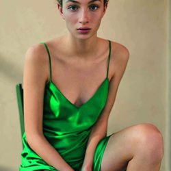 Camisón verde brillante de la colección de Oysho primavera/verano 2018