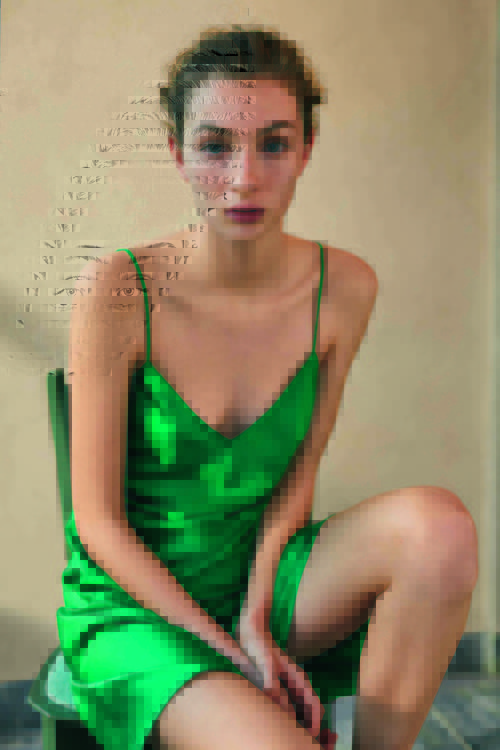 Camisón verde brillante de la colección de Oysho primavera/verano 2018