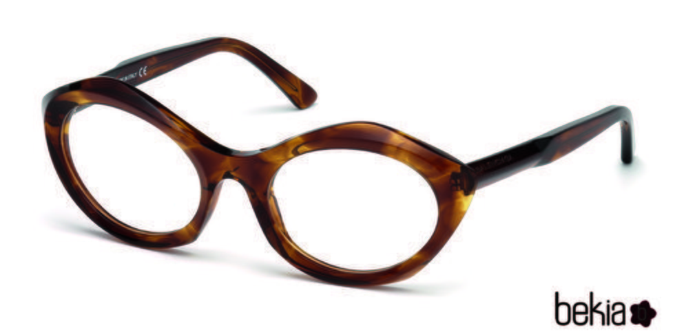 Nuevo modelode  gafas marrón de vista de la firma Balenciaga para la próxima Primavera/Verano 2018