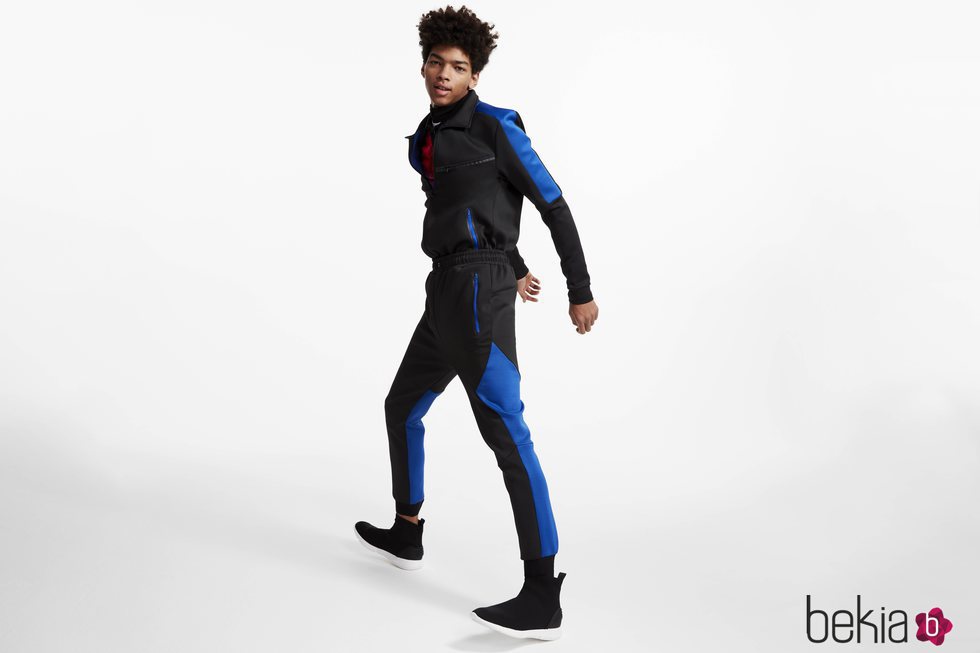 Chándal azul y negro de la colección Asos 4505 de Asos activewear