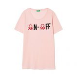 Camiseta rosa con mensaje de United Colors Of Benetton de la colección para primavera/verano 2018