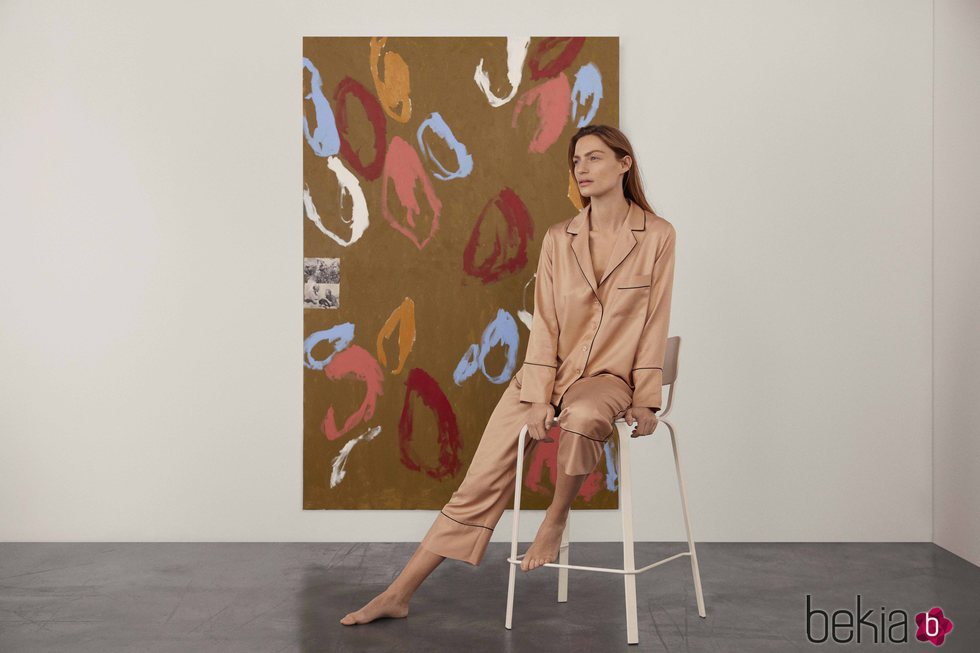 Pijama de dos piezas color teja de la colección de Oysho Sleepwear primavera/verano 2018