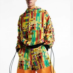Total look de hombre de sudadera y pantalón corto de la nueva colección de Asos Madre in Kenia 2018