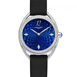 Reloj con la correa negra y la esfera azul de la colección Liens Lumière de Chaumet