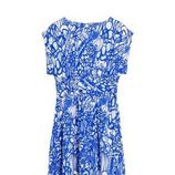 Vestido azul con estampado de frutas en color blanco de la nueva colección cápsula primavera/verano 2018 Bridalde & Other Stories