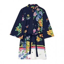 Kimono de flores de la colección 'Coachella Vibes' 2018