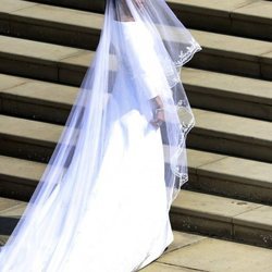 Meghan Markle con su vestido de novia antes de la boda con el Príncipe Harry de Inglaterra