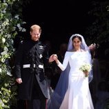Meghan Markle de la mano del Príncipe Harry tras su boda