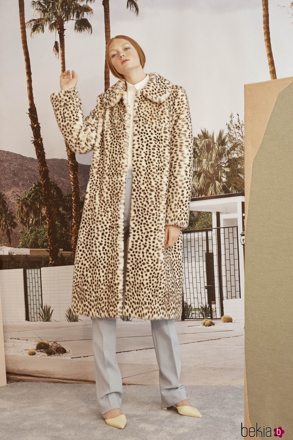 Abrigo de print de leopardo de la colección Crucero 2019 de Carolina Herrera