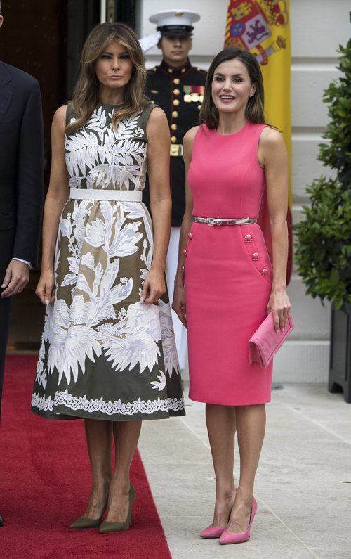 La Reina Letizia vestida de Michael Kors junto a Melania Trump en su visita oficial a la Casa Blanca