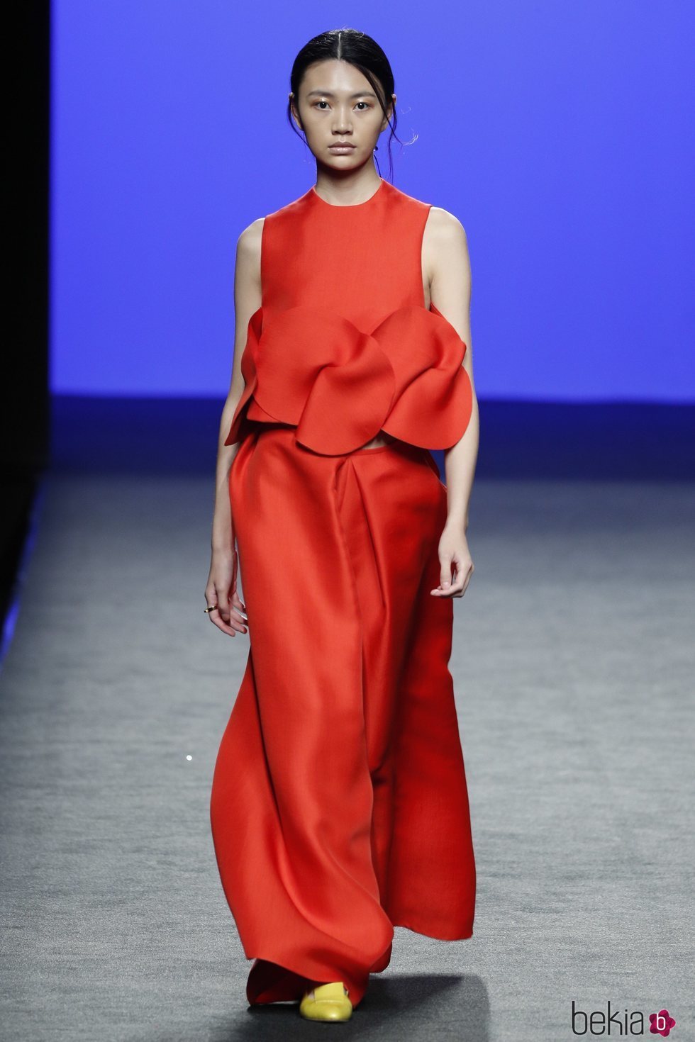 Conjunto rojo de Devota&Lomba en Madrid Fashion Week primavera/verano 2019