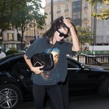 Kendall Jenner con unos leggins negros en Paris 2018