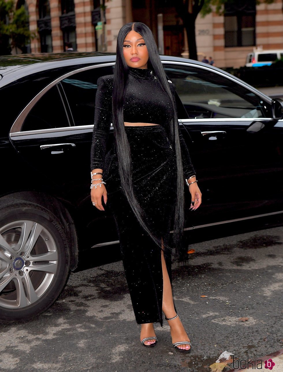 Nicki Minaj con un vestido negro en Nueva York 2018