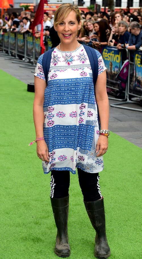 Mel Giedroyc con una blusa estampada en el Festival Cineworld en Londres 2018