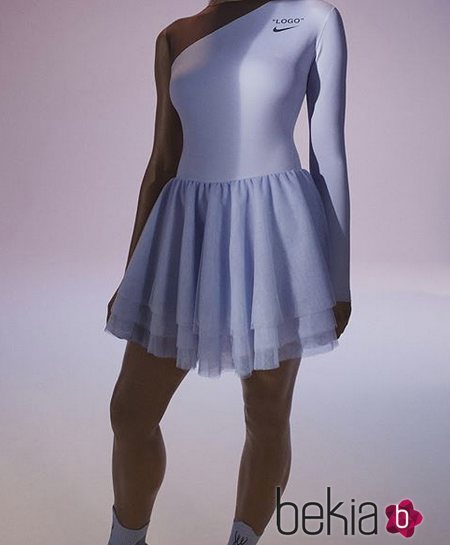 Vestido blanco de tenis de la nueva colección de Virgil Abloh, Nike con Serena Williams 2018