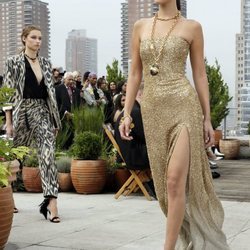 Bella Hadid en el desfile de Oscar de la Renta primavera/verano 2019 en la New York Fashion Week