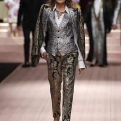 Carla Bruni en el desfile de Dolce&Gabbana primavera/verano 2019 en la Milán Fashion Week