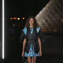 Camisa y chaleco de Louis Vuitton primavera/verano 2019 en la Paris Fashion Week