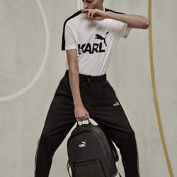 Camiseta y mochila de la colección cápsula de Karl Lagerfeld para Puma
