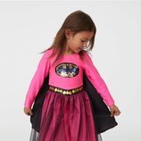 Disfraz Batman niña de la colección cápsula de Halloween de H&M 2018