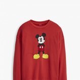Sudadera roja de la nueva colección Levi's x Mickey Mouse