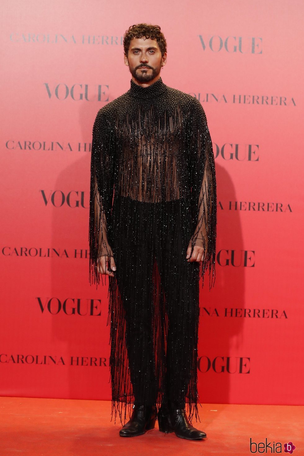 Paco León en la fiesta del 30 aniversario de Vogue con un diseño de Palomo Spain